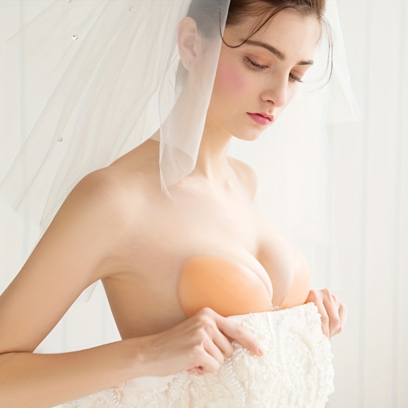 لاصقات صدر نسائية من السيليكون - مراجعة Push Up Bra Silicone وسعره
