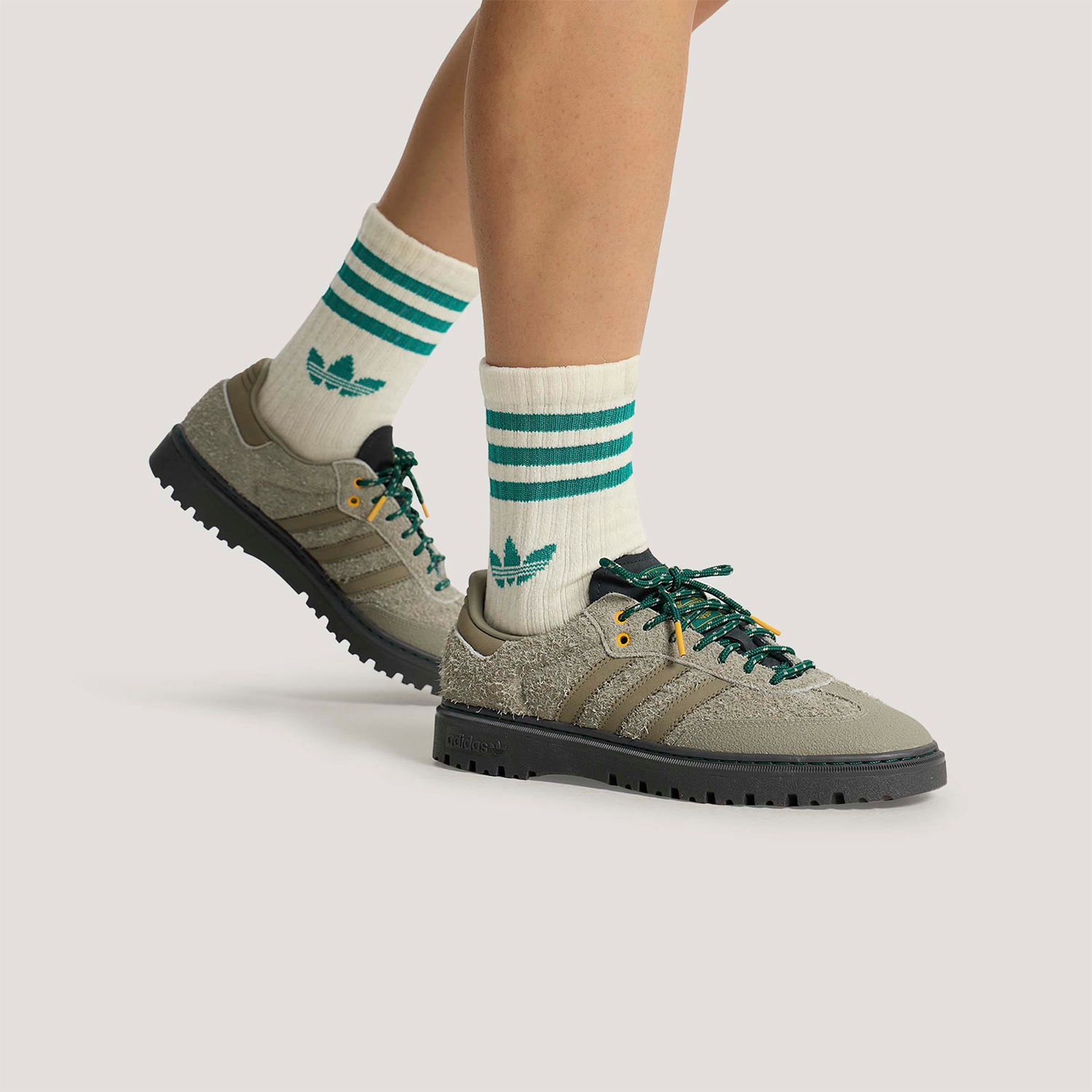 حذاء أديداس الأصلي SAMBA LX FR - مراجعة Adidas Shoes Samba وسعره