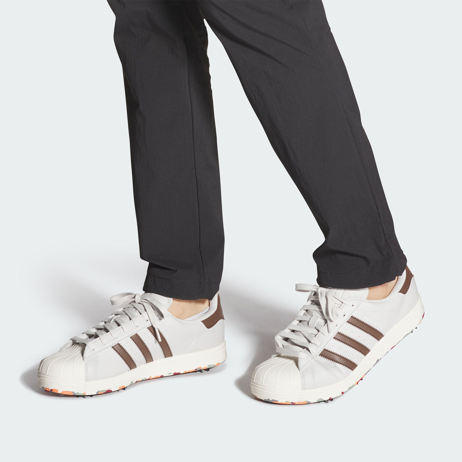 حذاء جولف رياضي أصلي للرجال من - مراجعة Adidas Shoes Superstar وسعره