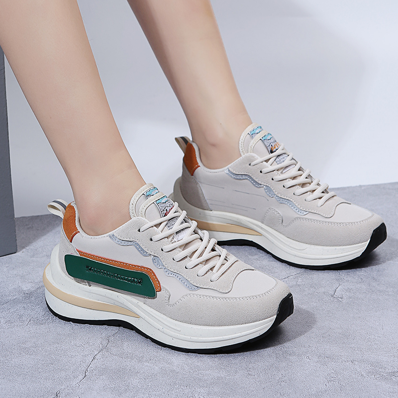 أحذية رياضية نسائية فاخرة جديد - مراجعة New Balance Shoes 550 وسعره